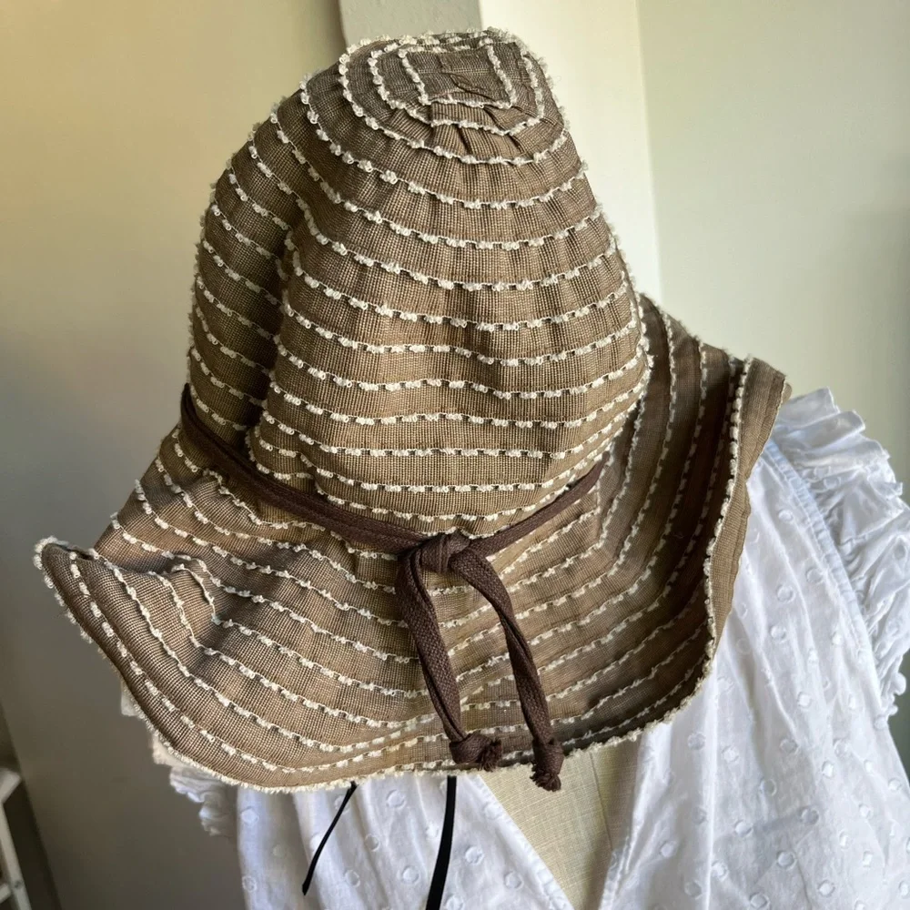 Scala Hat One Size - packable, striped polyester hat - tan with‎ white stripe.